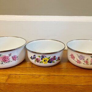 3 Vintage Enamel Enamelware Nesting Bowls Metal Colorful Flowers